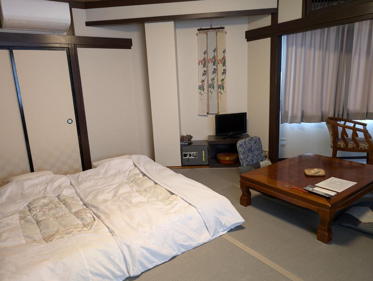 Oyado Nozawaya Hotell Exteriör bild